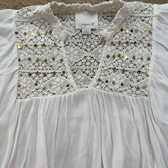 Aryn K. Anthropologie White Gold Crocheted Gauze Embellished Boho Blouse medium - Picture 2 of 15